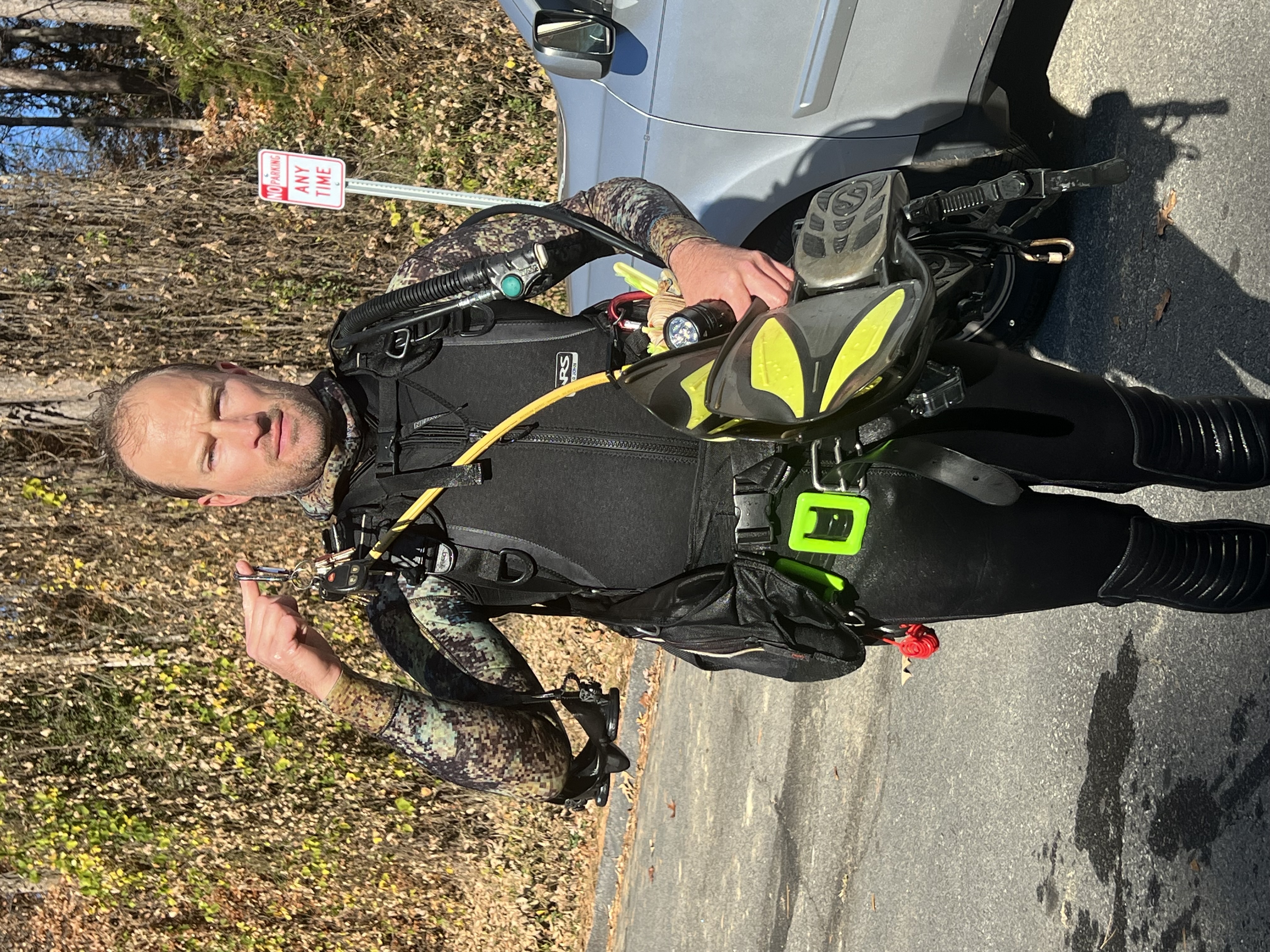 Phil in scuba gear with recovered boat keys, Cornelius